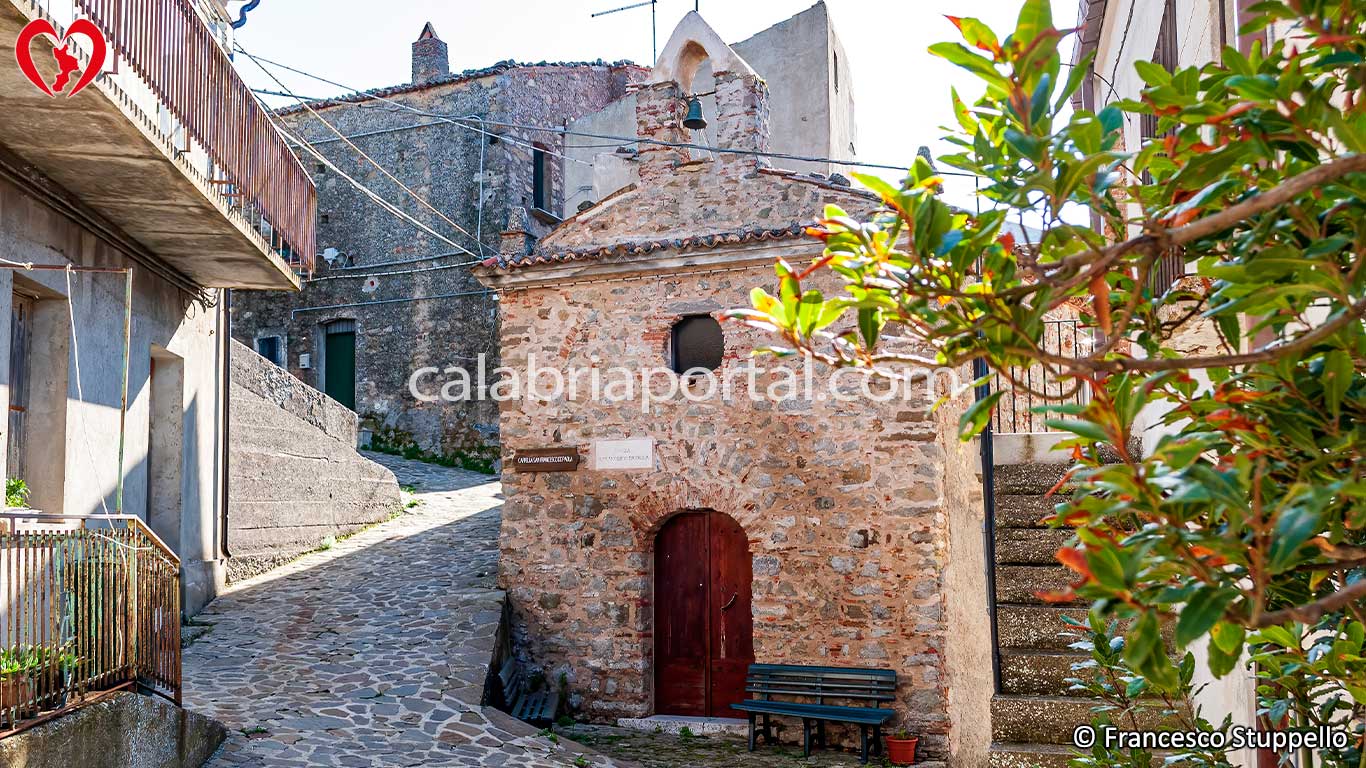 Nocara (CS): Cappella di San Francesco da Paola Nocara (CS): Cappella di San Francesco da Paola