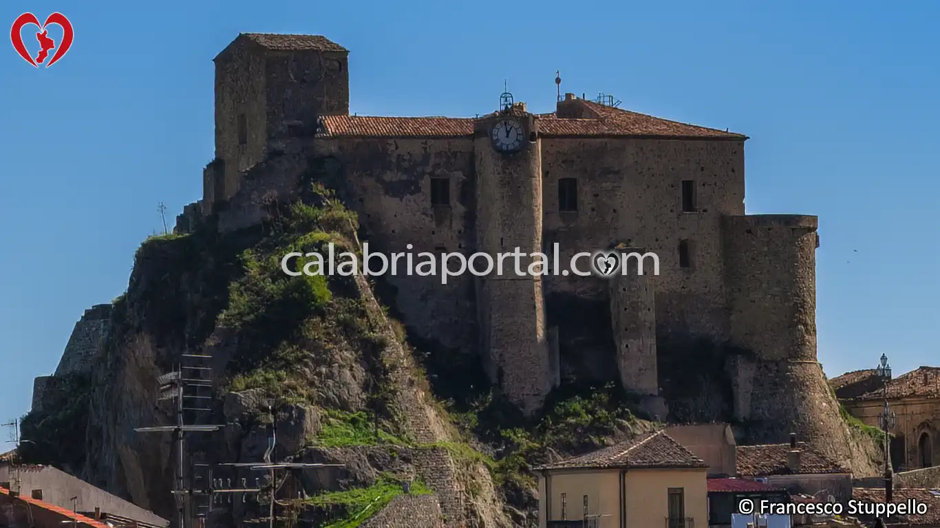 Castello di Oriolo (CS) Castello di Oriolo (CS)