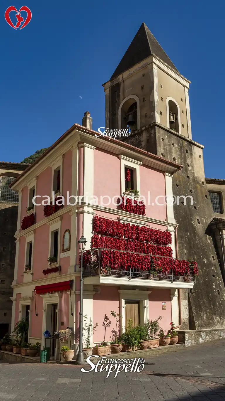 Scorcio del Borgo di Orsomarso Scorcio del Borgo di Orsomarso