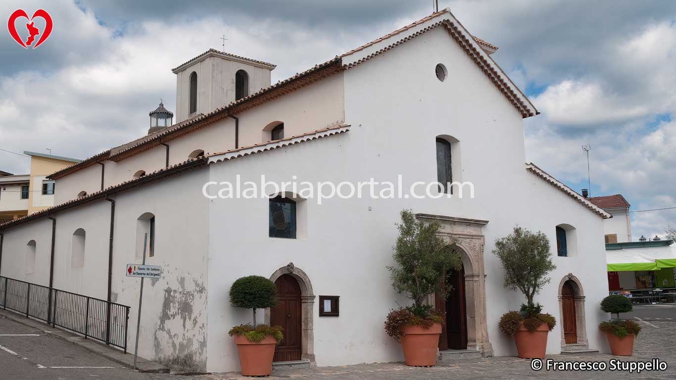 Chiesa di San Carlo Borromeo a Panettieri (CS)