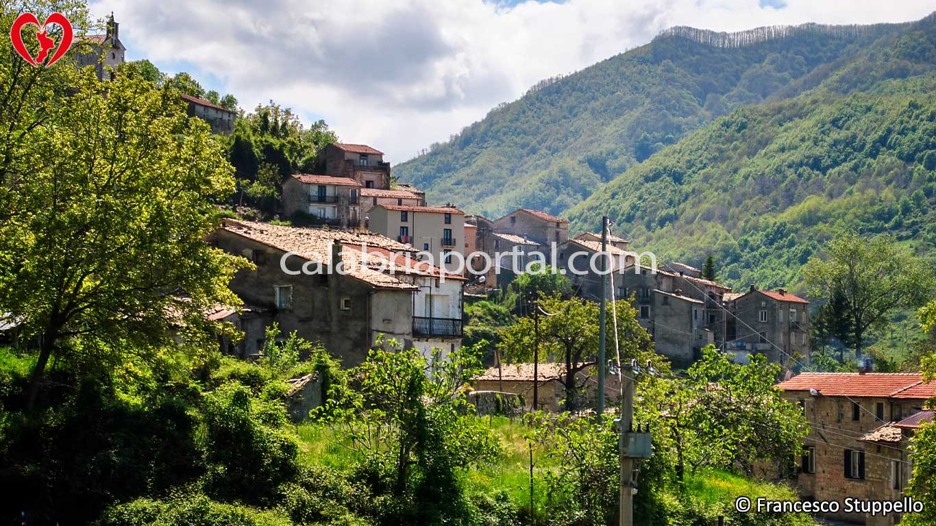 Scorcio del Borgo di Pantanolungo (CS) Scorcio del Borgo di Pantanolungo (CS)