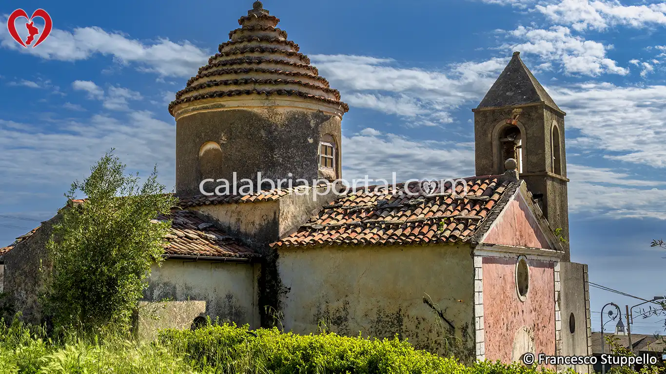 Chiesa di San Michele Arcangelo a Paola (CS)
