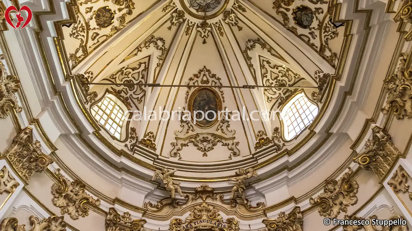un vano laterale della chiesa