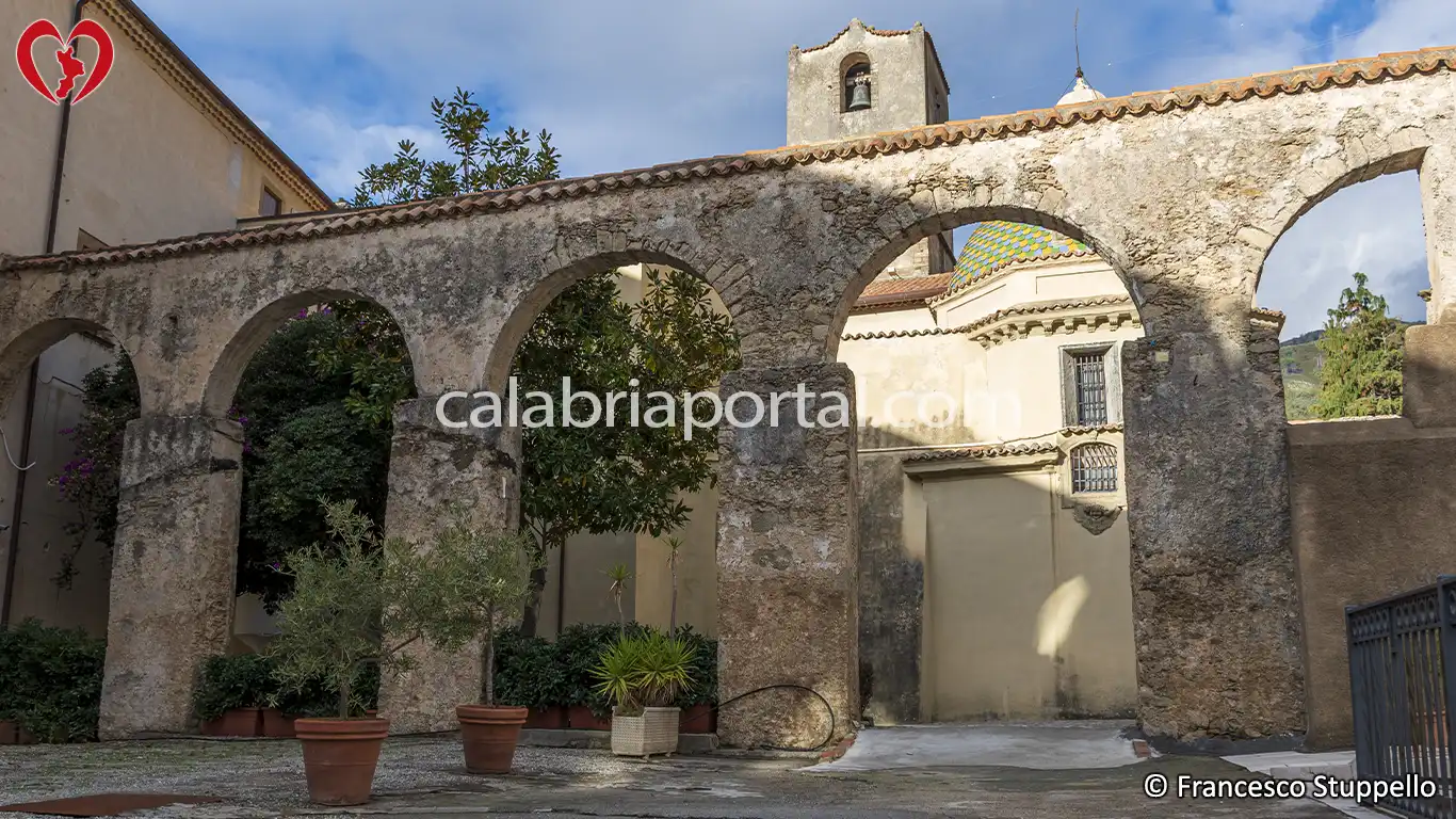 Antico Acquedotto del Santuario di San Francesco a Paola - Calabria
