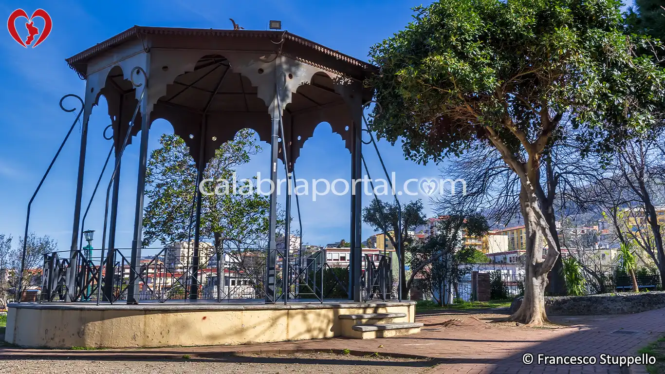 Cassa Armonica della Villa Comunale Carlo Alberto dalla Chiesa a Paola Cassa Armonica della Villa Comunale Carlo Alberto dalla Chiesa a Paola
