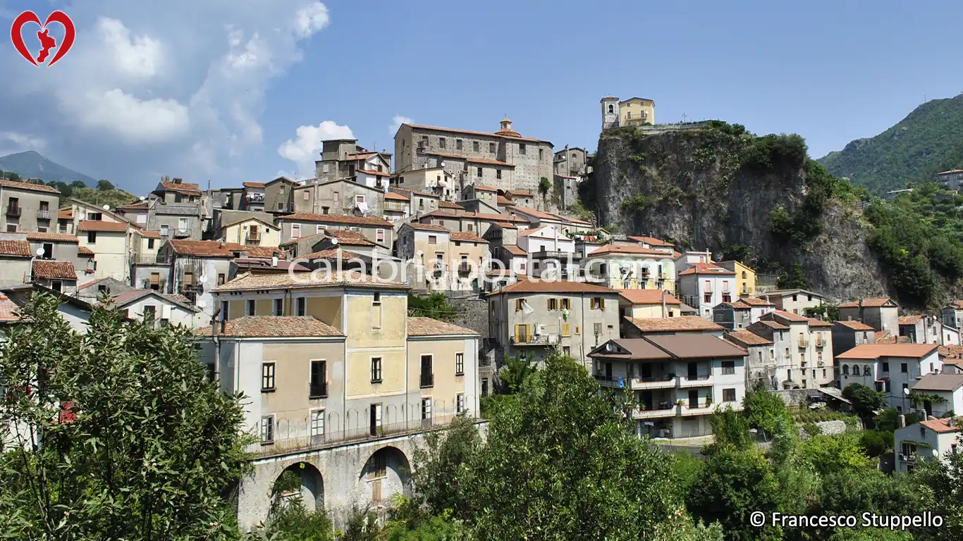 Scorcio Panoramico di Papasidero Scorcio Panoramico di Papasidero