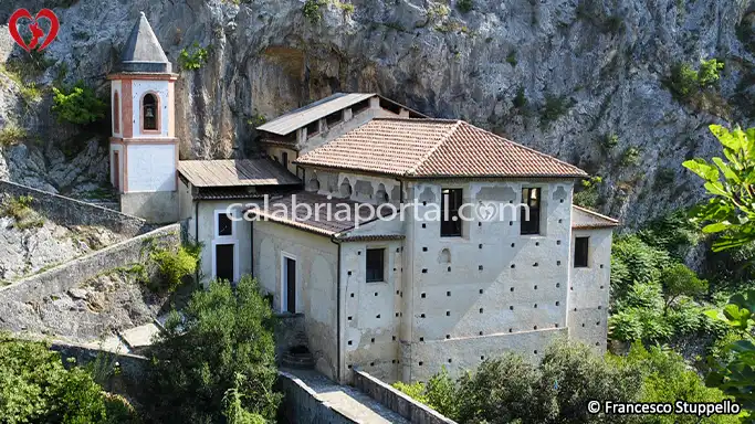 Papasidero (CS): Santuario di S. Maria di Costantinopoli