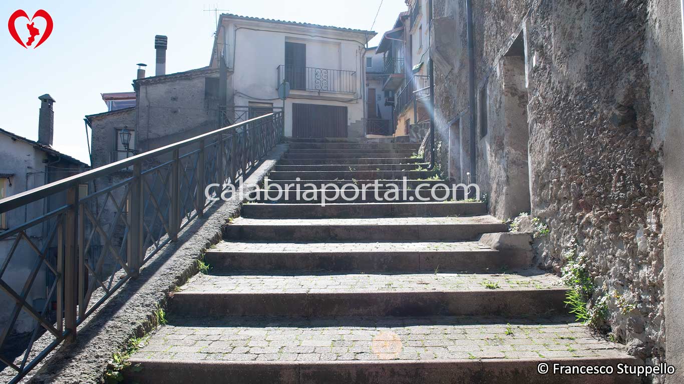 Scorcio di Parenti (CS) Scorcio di Parenti (CS)
