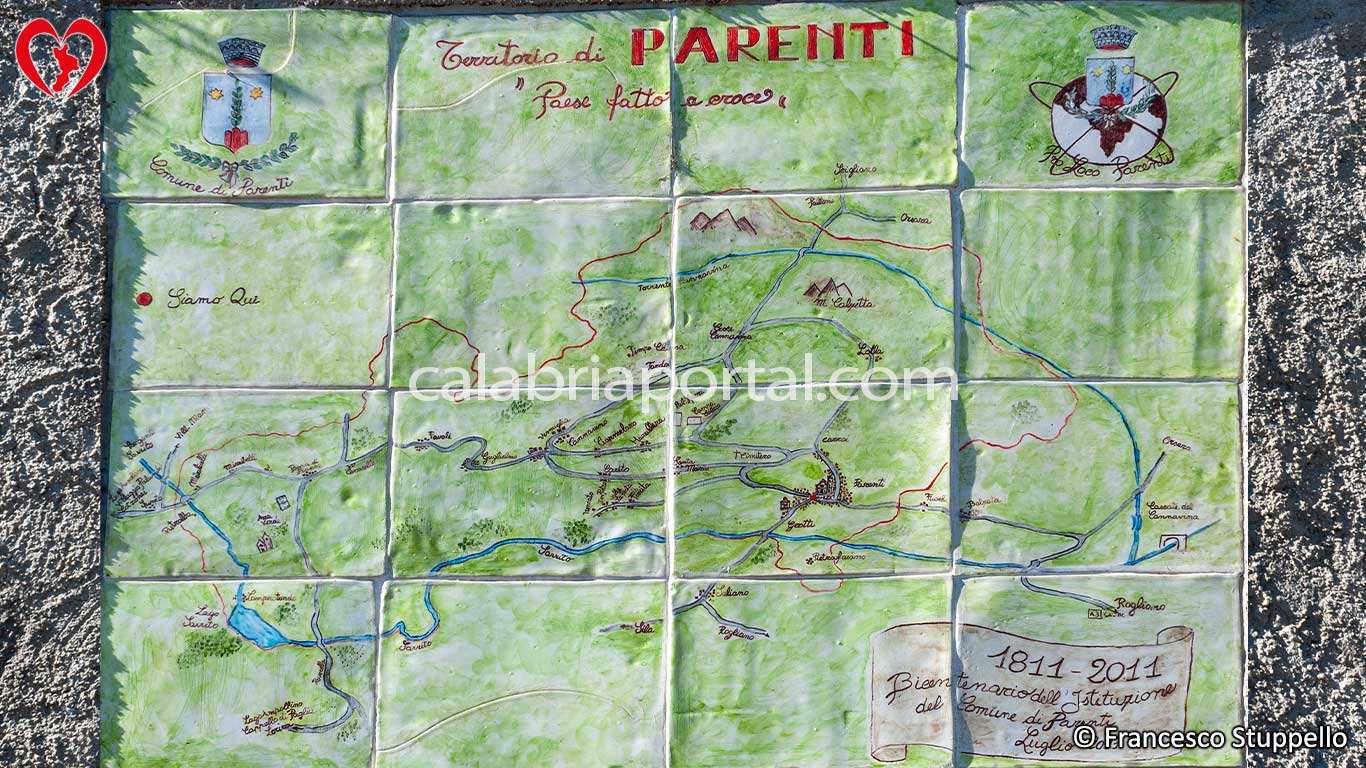 Scorcio di Parenti (CS) Scorcio di Parenti (CS)