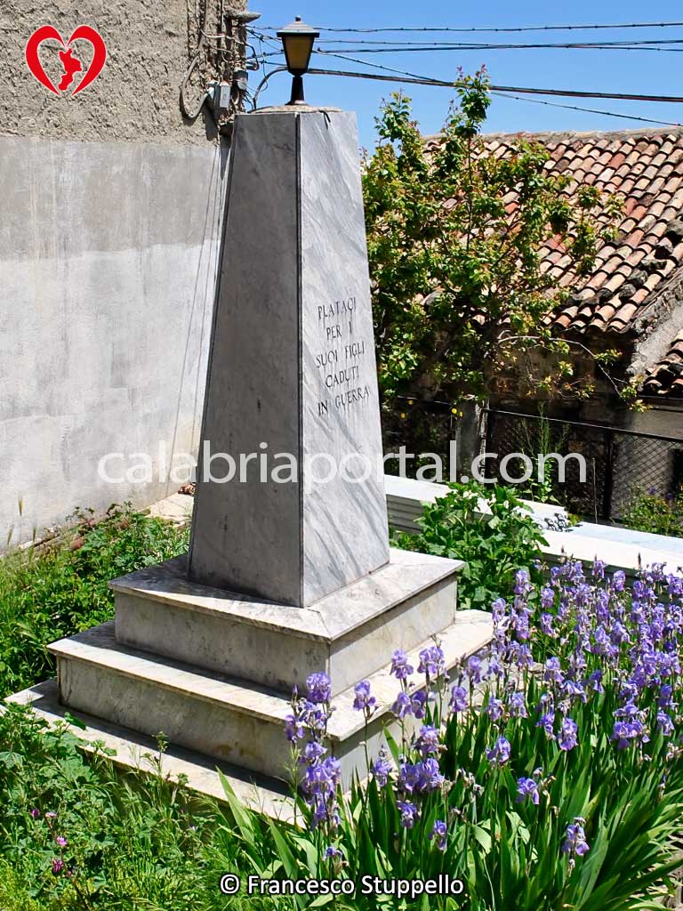 Monumento ai Caduti per la Patria di Plataci (CS)