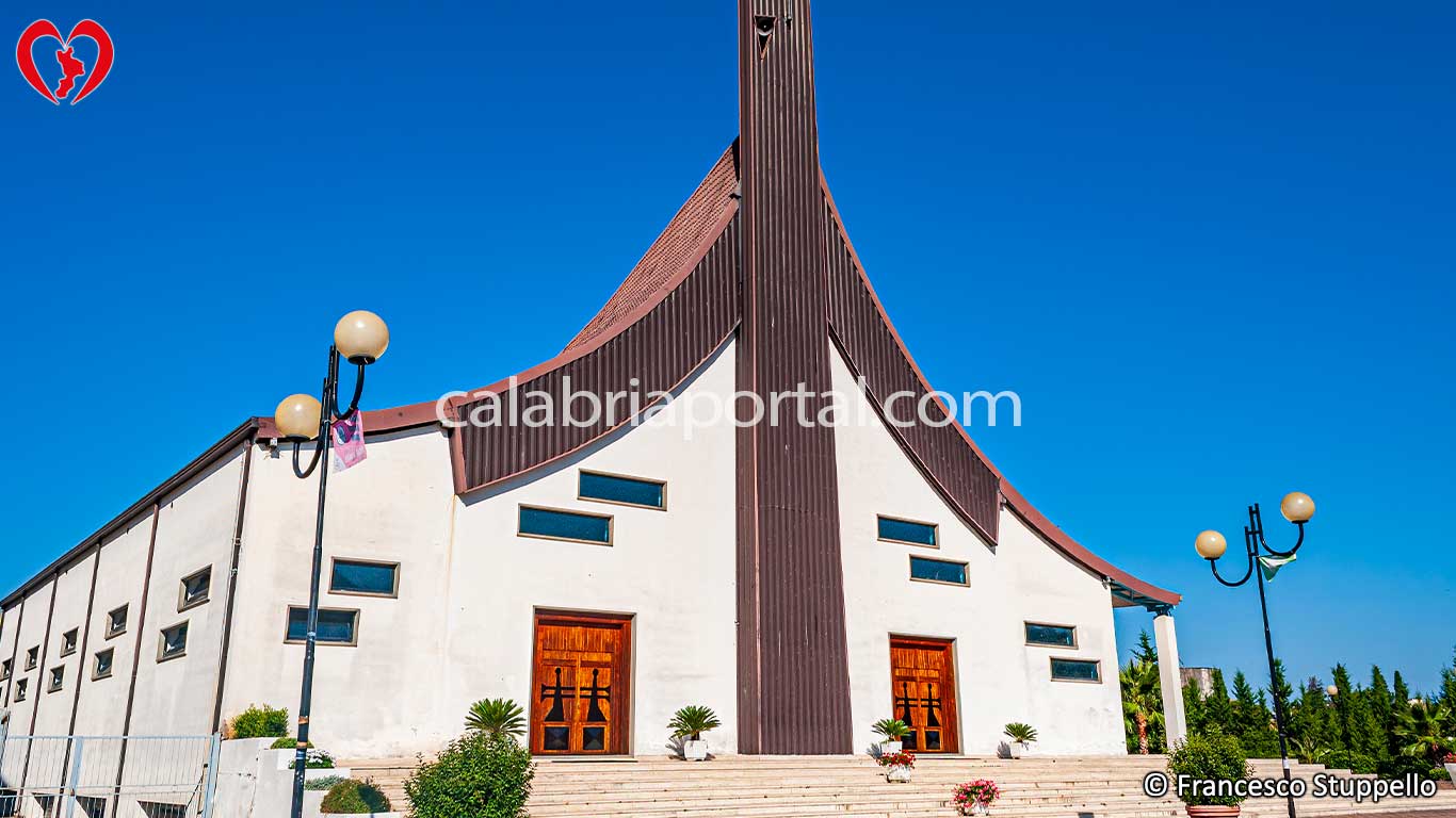 Chiesa Parrocchiale di San Paolo Apostolo a Praia a Mare (CS)