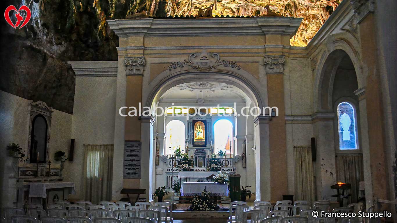 Santuario della Madonna della Grotta a Praia a Mare (CS)
