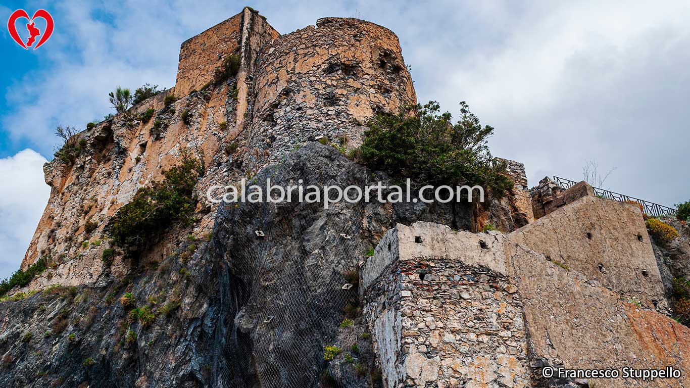 Torre di Fiuzzi a Praia a Mare (CS)