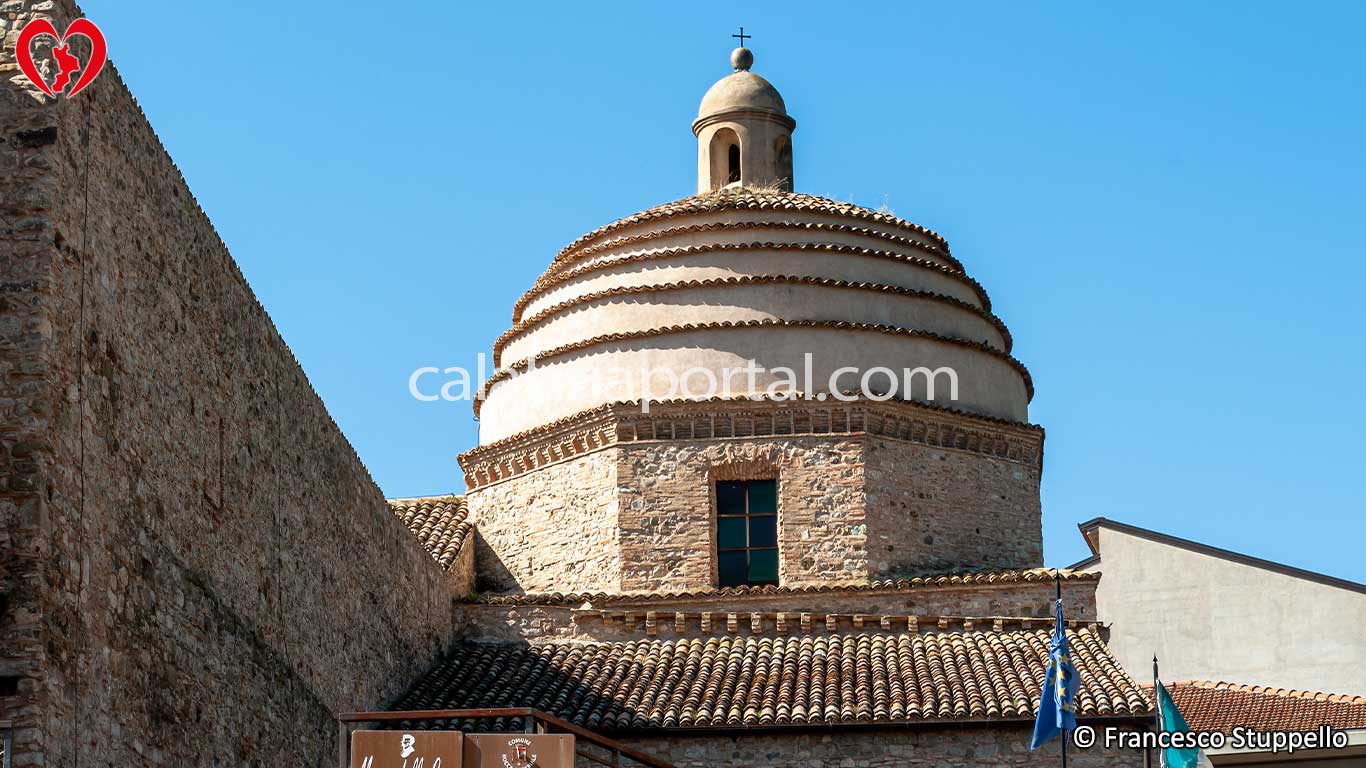 Monastero dei Frati Osservanti a Rocca Imperiale (CS)