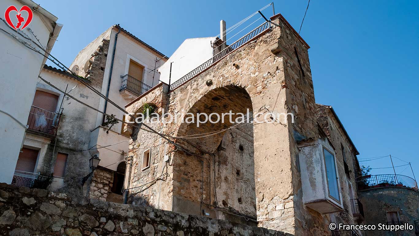 Porta di Mezzo a Rocca Imperiale (CS)