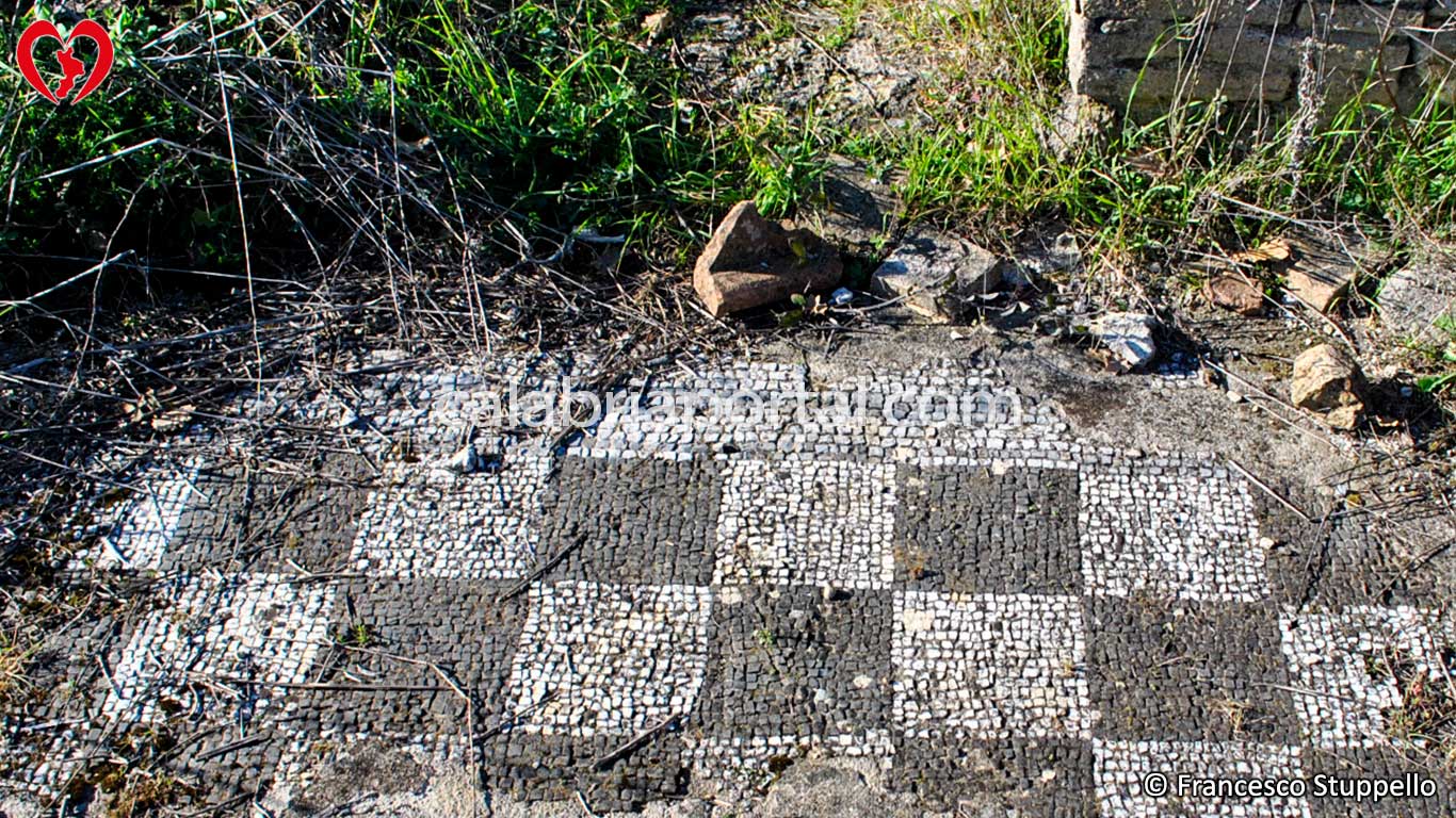 Villa Termale Romana a Roggiano Gravina (CS) Villa Termale Romana a Roggiano Gravina (CS)