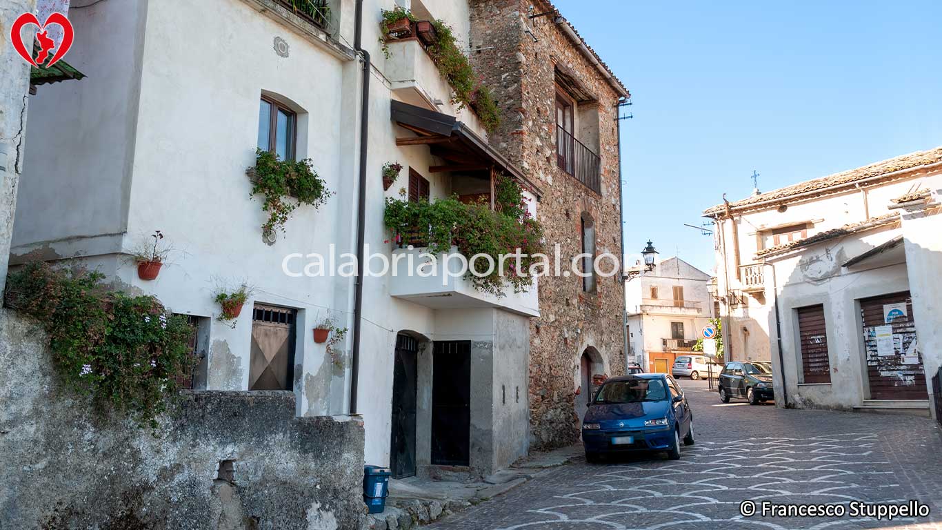 Scorcio di Rose (CS) Scorcio di Rose (CS)