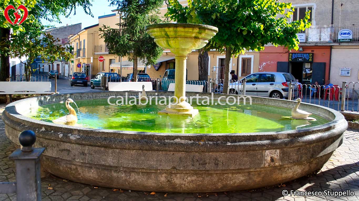 Fontana di San Basile (CS) Fontana di San Basile (CS)