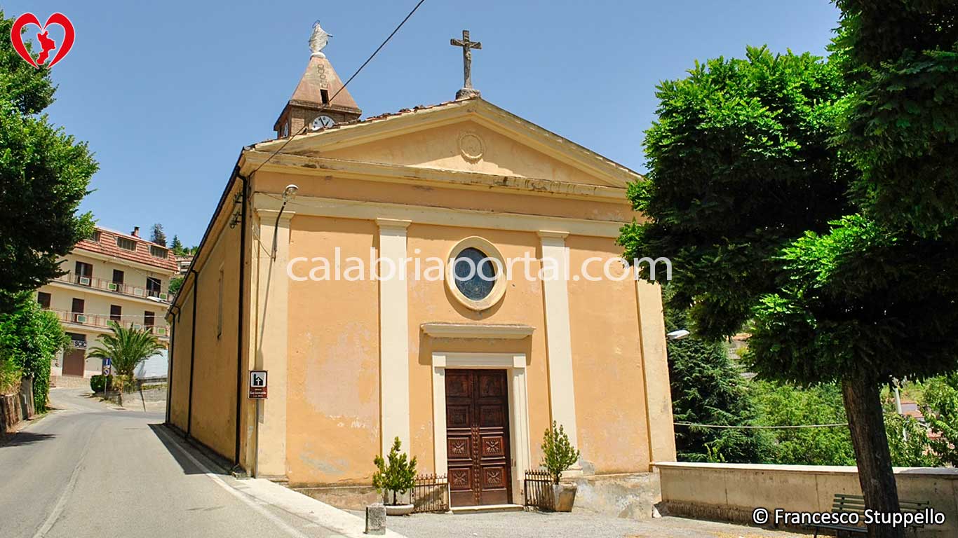 San Leonardo di Aprigliano (CS): Chiesa di S. Leonardo
