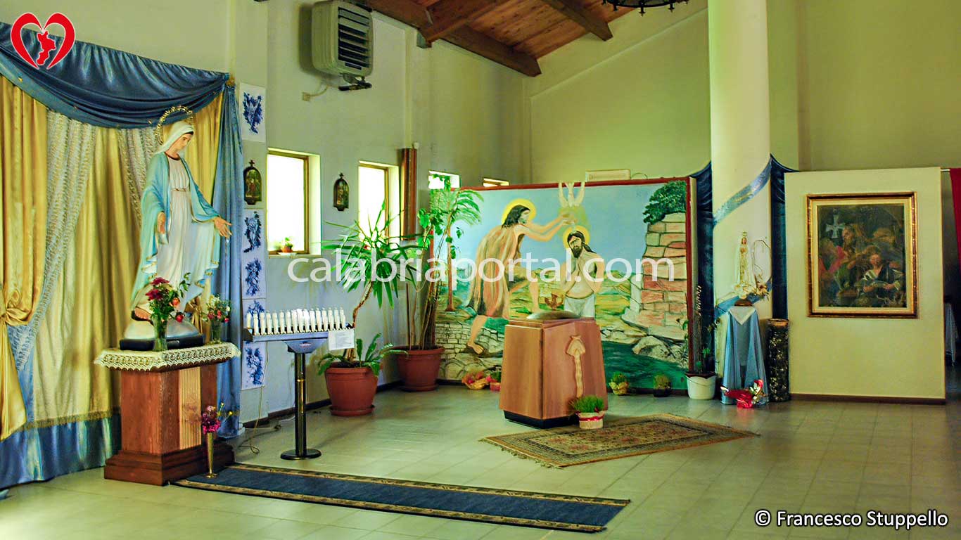 Chiesa di San Lorenzo a San Lorenzo Bellizzi (CS) Chiesa di San Lorenzo a San Lorenzo Bellizzi (CS)