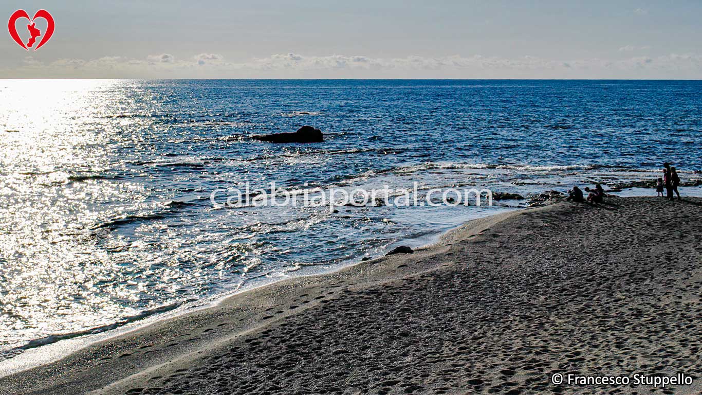 Scoglio di San Lucido (CS) Scoglio di San Lucido (CS)