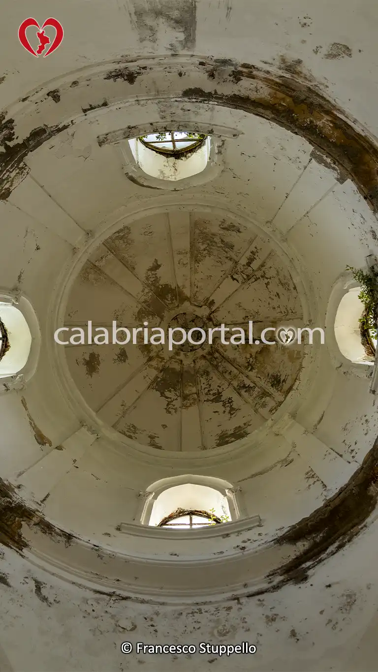 Cupola de La Benedetta a San Marco Argentano (CS) Cupola de La Benedetta a San Marco Argentano (CS)