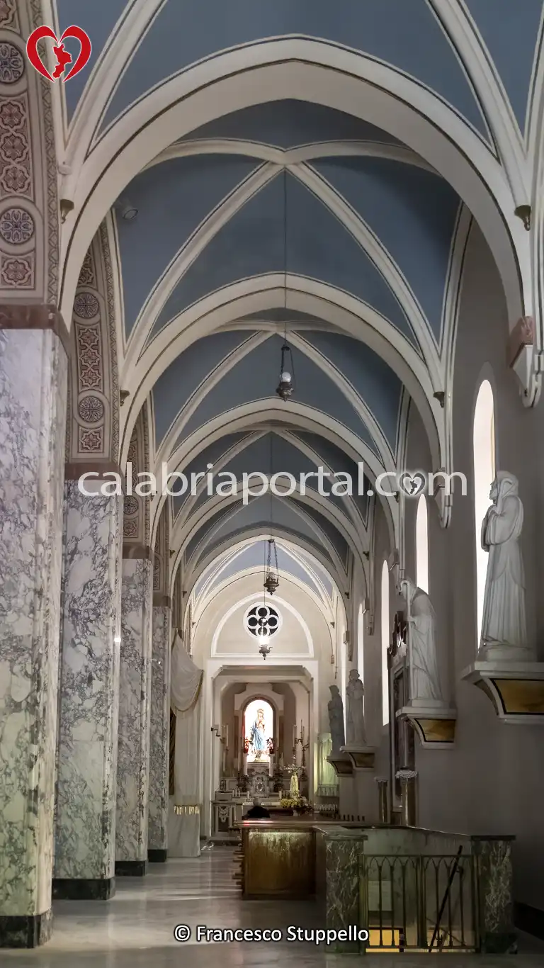 Navata Laterale Destra della Cattedrale di San Marco Argentano (CS)