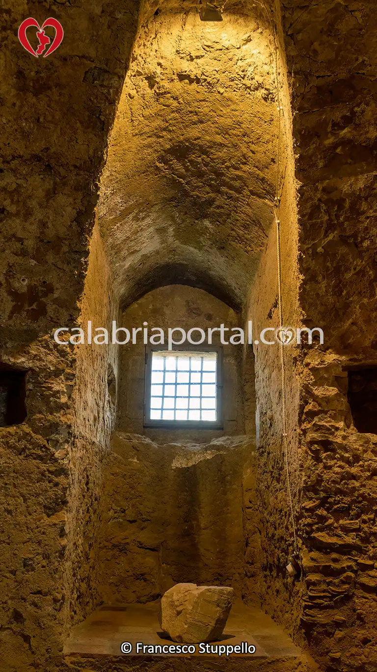 Sala delle Udienze della Torre Normanna a San Marco Argentano (CS) Sala delle Udienze della Torre Normanna a San Marco Argentano (CS)