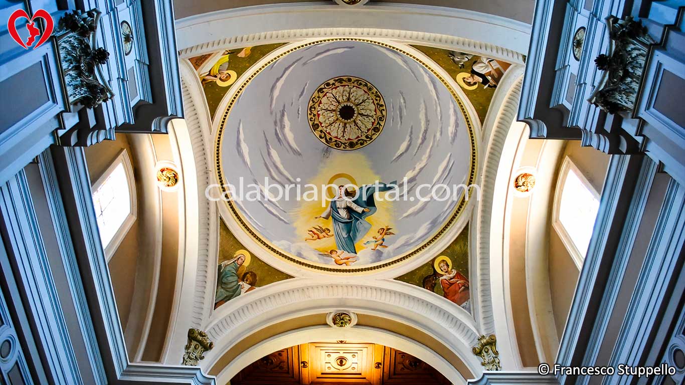 Chiesa di Santa Maria di Gerusalemme a San Pietro in Guarano (CS) Chiesa di Santa Maria di Gerusalemme a San Pietro in Guarano (CS)