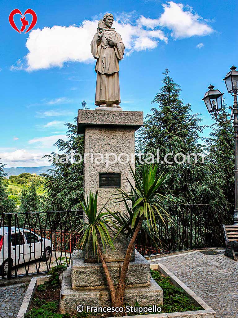 Monumento a San Sisto dei Valdesi (CS)
