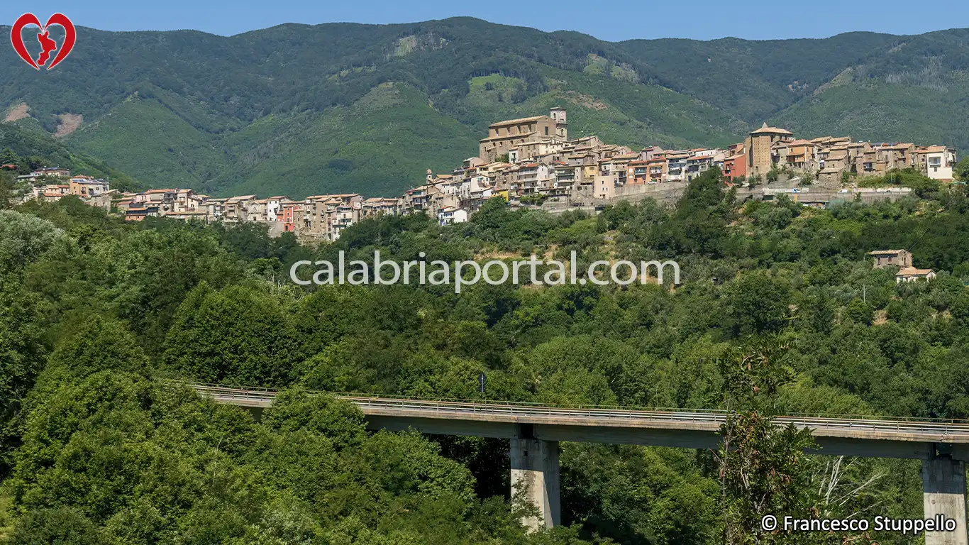 San Fili (CS): Scorcio Panoramico San Fili (CS): Scorcio Panoramico
