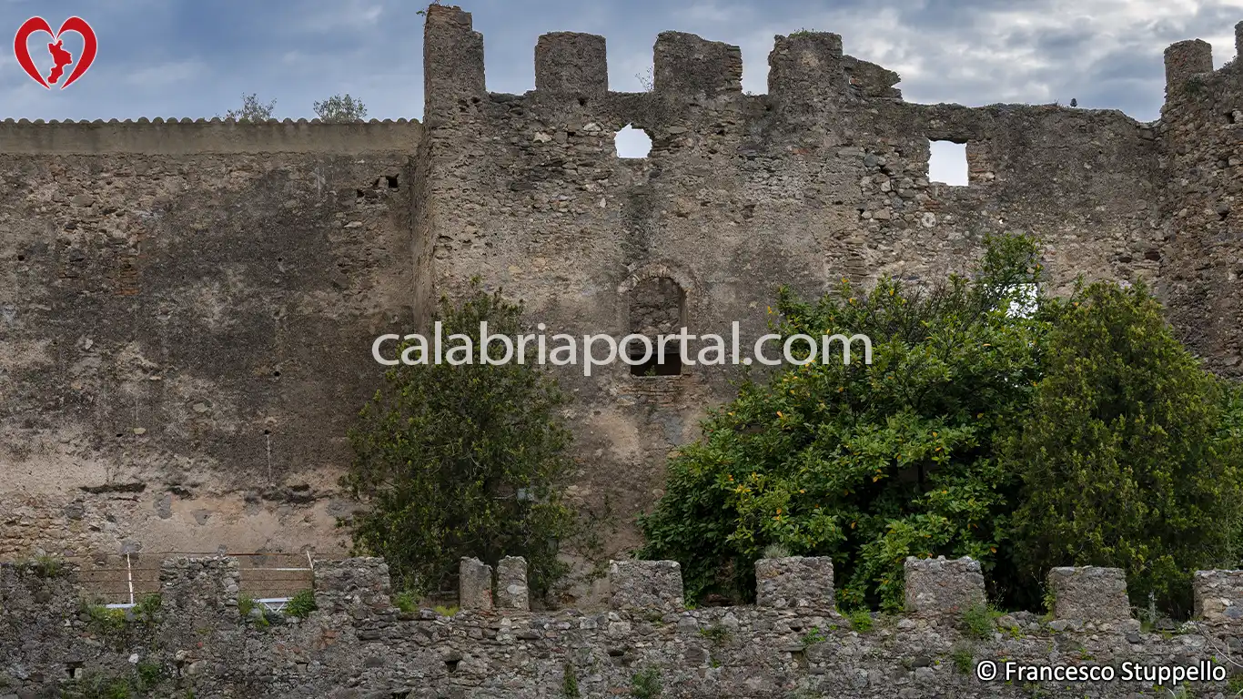 Castello del Principe a Sangineto (CS) Castello del Principe a Sangineto (CS)