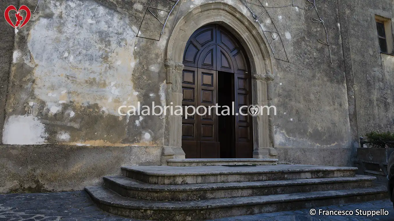Sagrato della Chiesa di Santa Maria della Neve a Sangineto Sagrato della Chiesa di Santa Maria della Neve a Sangineto
