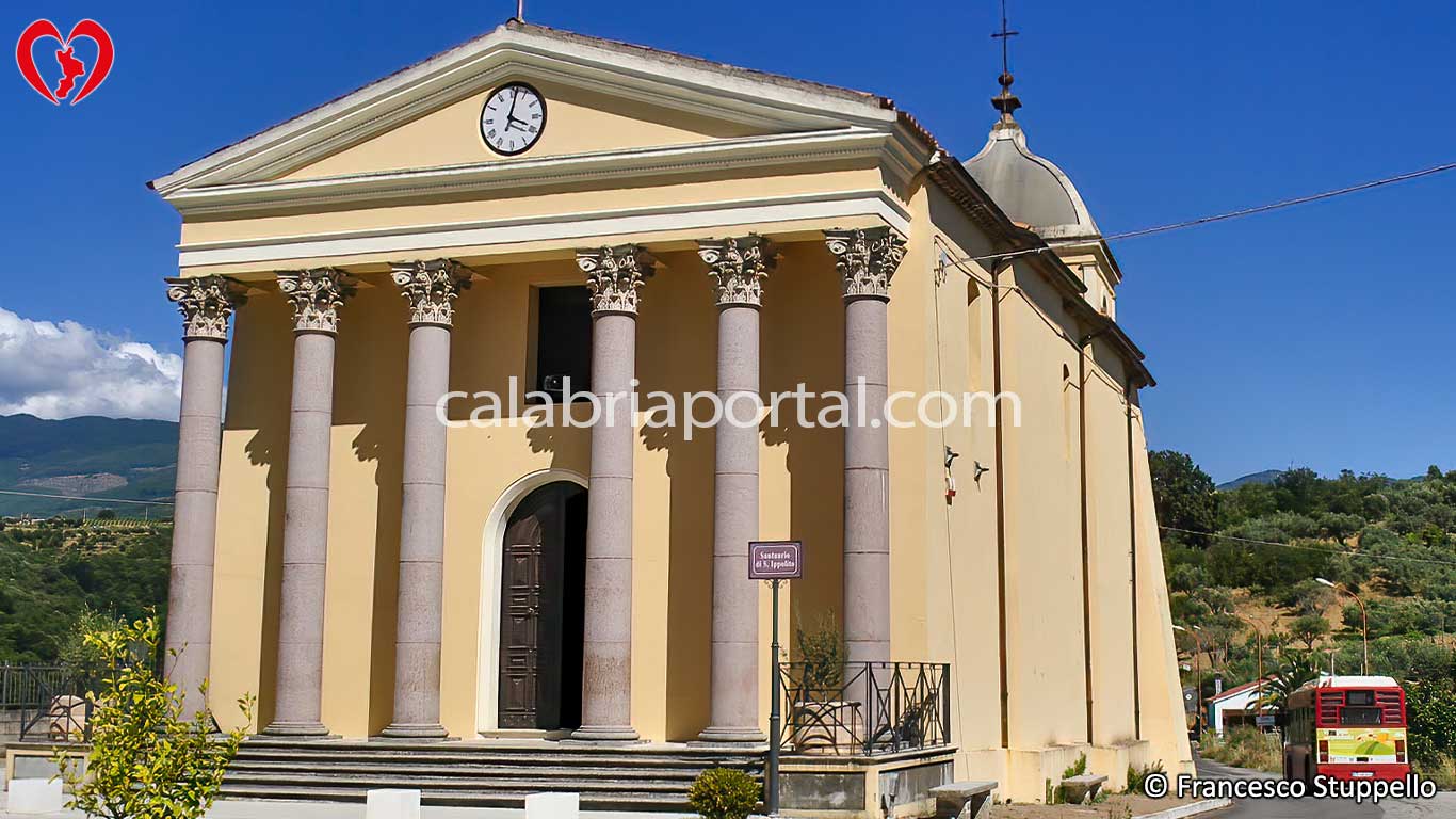 Sant'Ippolito (CS): Santuario di S. Ippolito Martire