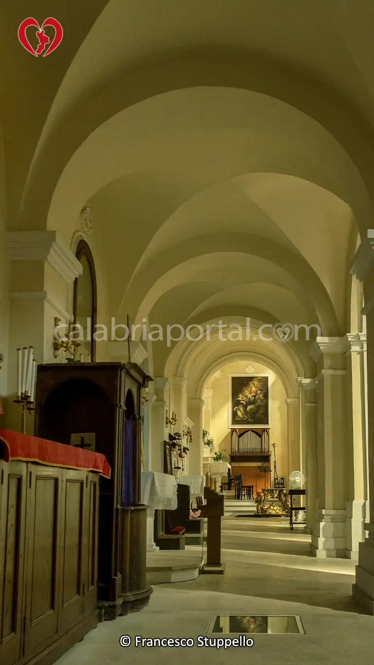 Navata Sinistra della Chiesa di San Giuseppe a Santa Domenica Talao