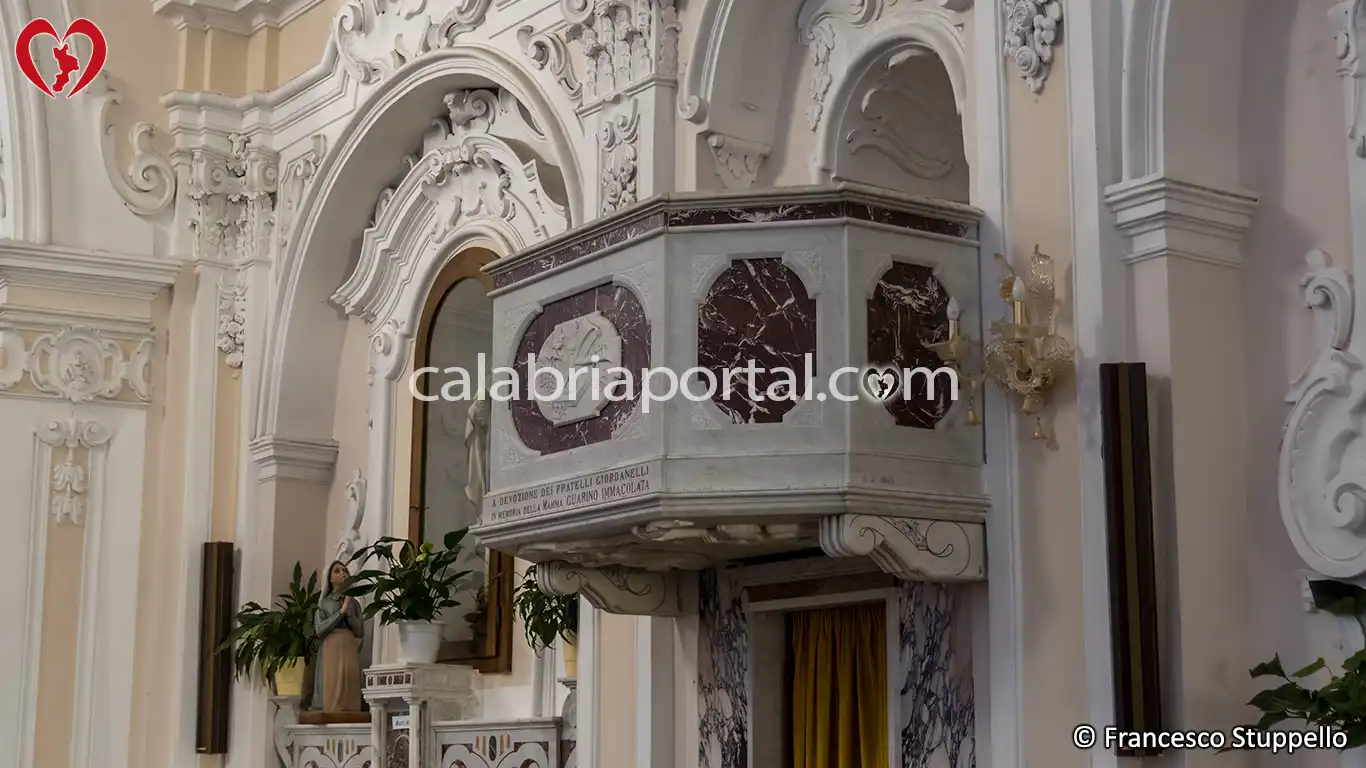 Pulpito della Chiesa di San Nicola in Plateis a Scalea (CS)
