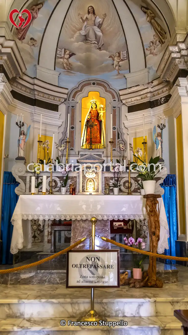 Presbiterio e Abside del Santuario di Santa Maria del Lauro a Scalea (CS)