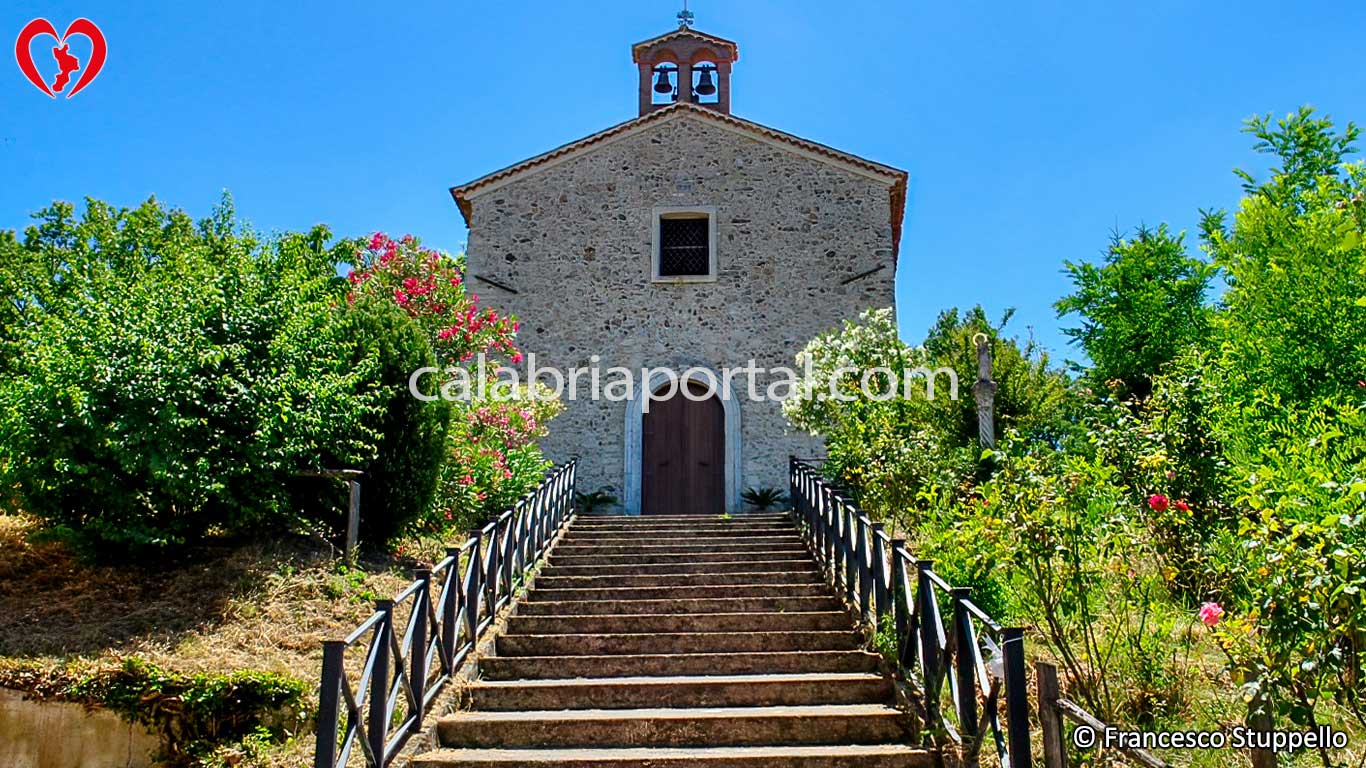 Scalzati (CS): Chiesa di S. Pietro
