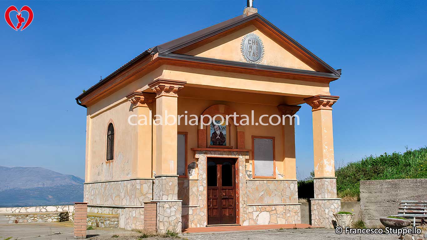 Cappella di San Francesco da Paola a Tarsia (CS) Cappella di San Francesco da Paola a Tarsia (CS)