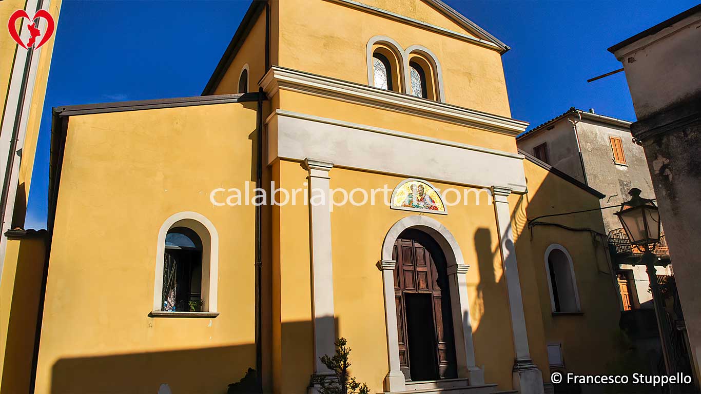 Chiesa dei SS. Pietro e Paolo a Tarsia (CS) Chiesa dei SS. Pietro e Paolo a Tarsia (CS)