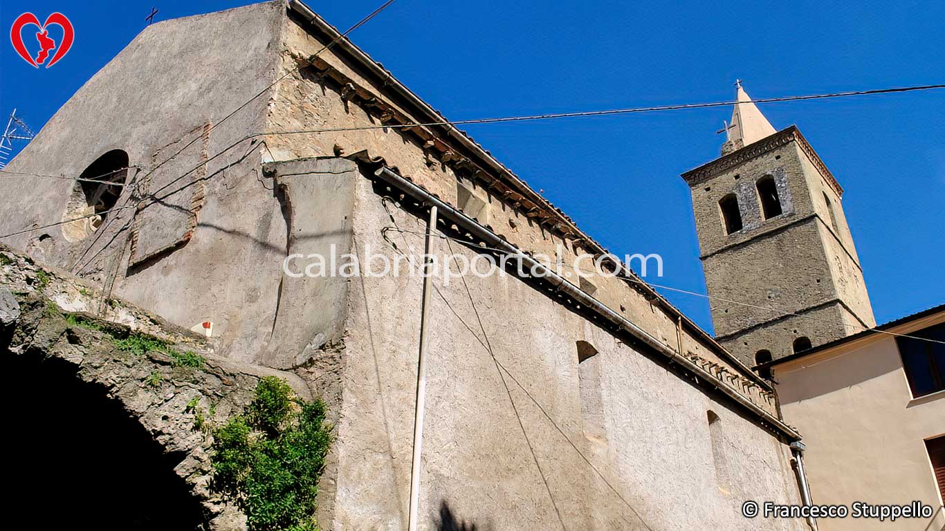 Chiesa di San Nicola di Bari a Terranova da Sibari (CS) Chiesa di San Nicola di Bari a Terranova da Sibari (CS)