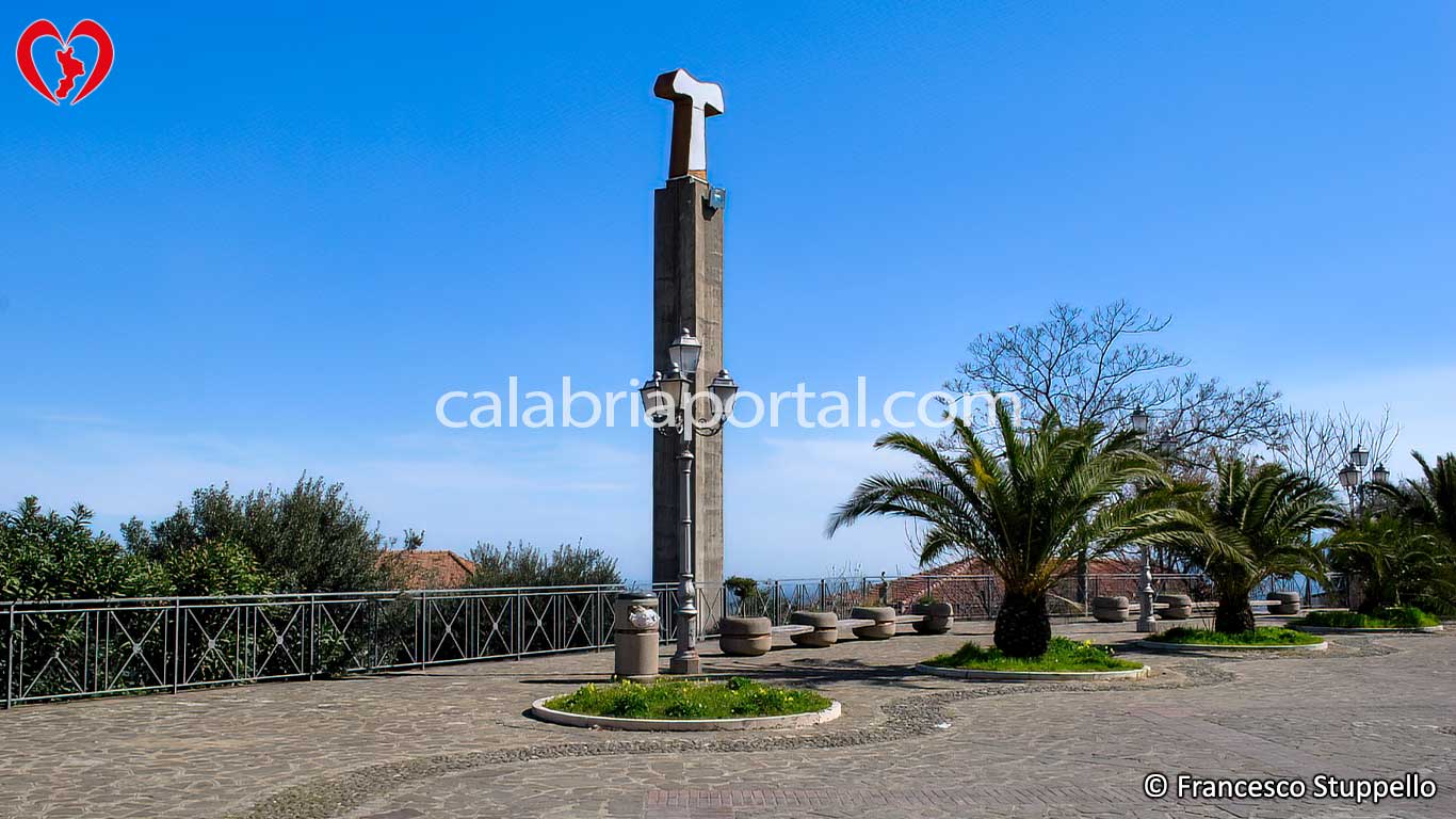 Tau di Terranova da Sibari (CS) Tau di Terranova da Sibari (CS)