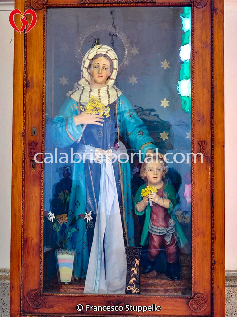 Chiesa di Santa di Santa Marina a Terrati (CS) Chiesa di Santa di Santa Marina a Terrati (CS)