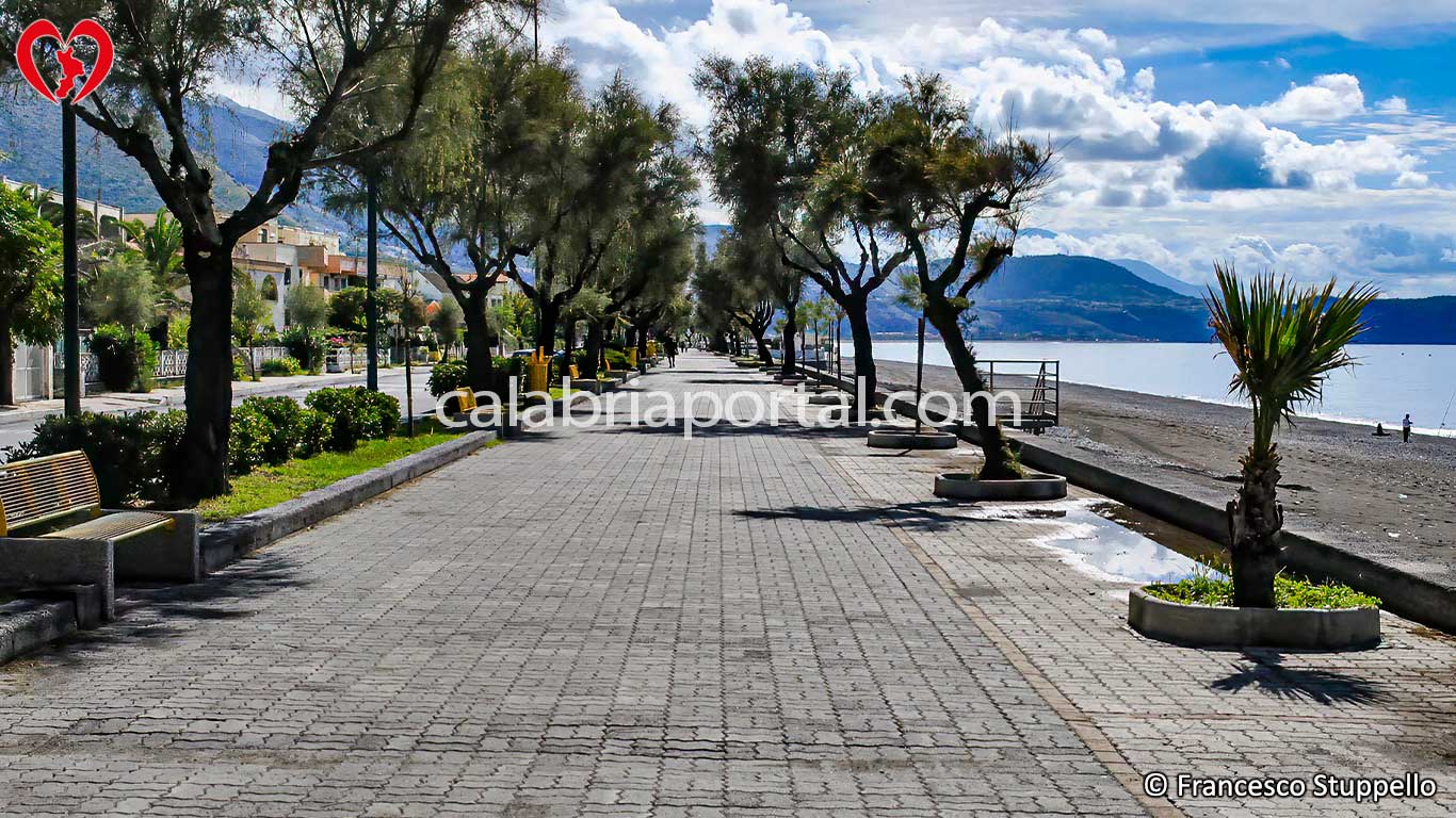 Lungomare di Tortora Marina (CS)