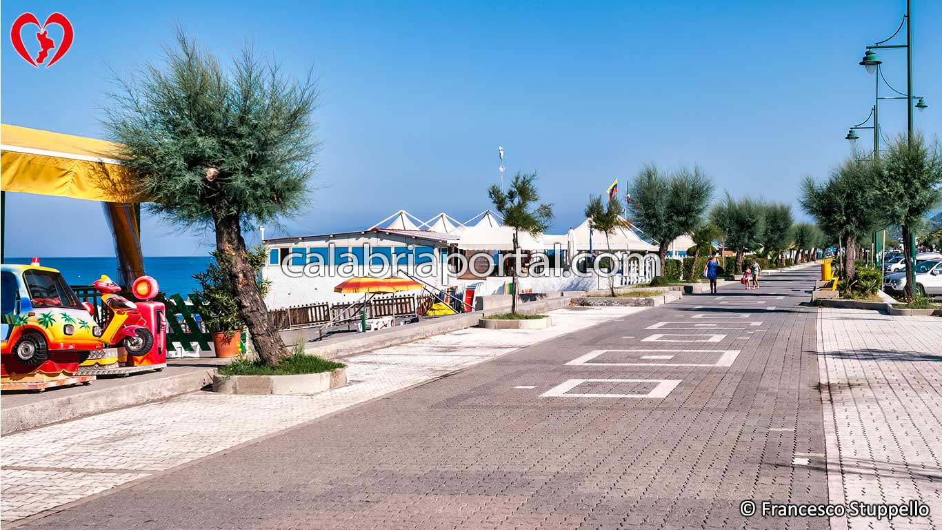 Lungomare di Tortora Marina (CS)