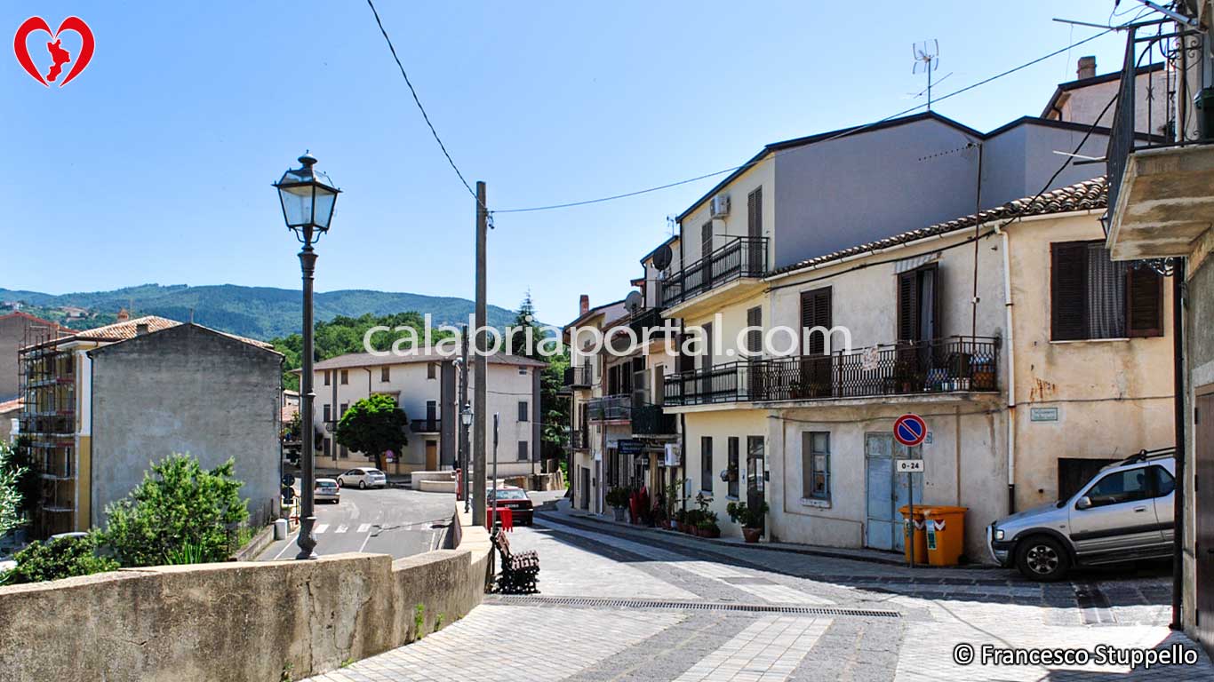 Scorcio di Vaccarizzo Albanese (CS) Scorcio di Vaccarizzo Albanese (CS)