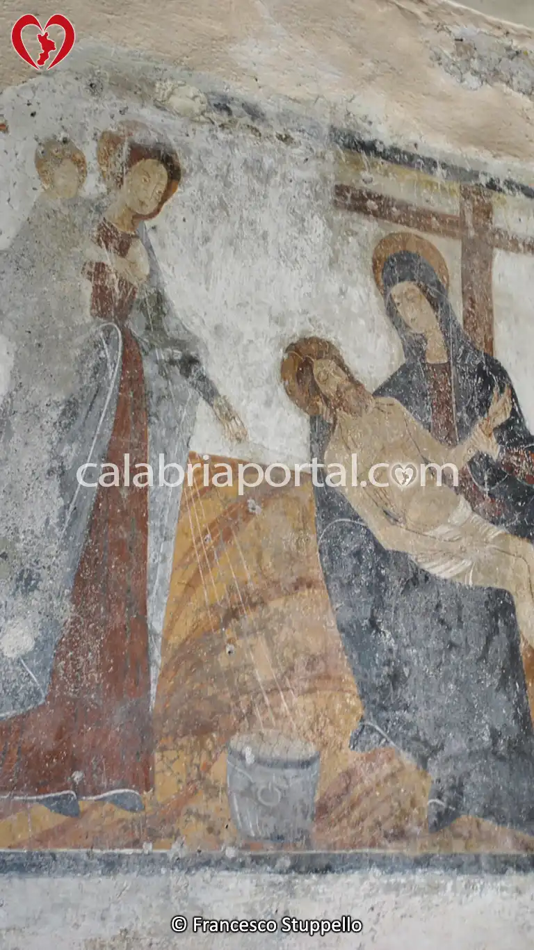 Affresco della Madonna del Latte e della Pietà della Chiesa della Madonna della Neve a Verbicaro Affresco della Madonna del Latte e della Pietà della Chiesa della Madonna della Neve a Verbicaro