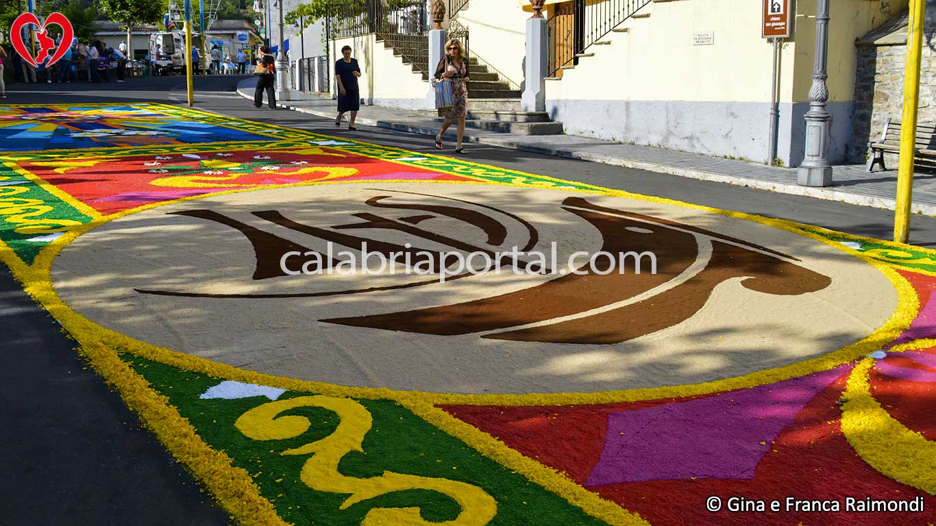 Infiorata di Verbicaro (CS) Infiorata di Verbicaro (CS)