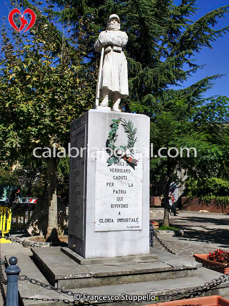 Monumento ai Caduti per la Patria a Verbicaro (CS) Monumento ai Caduti per la Patria a Verbicaro (CS)