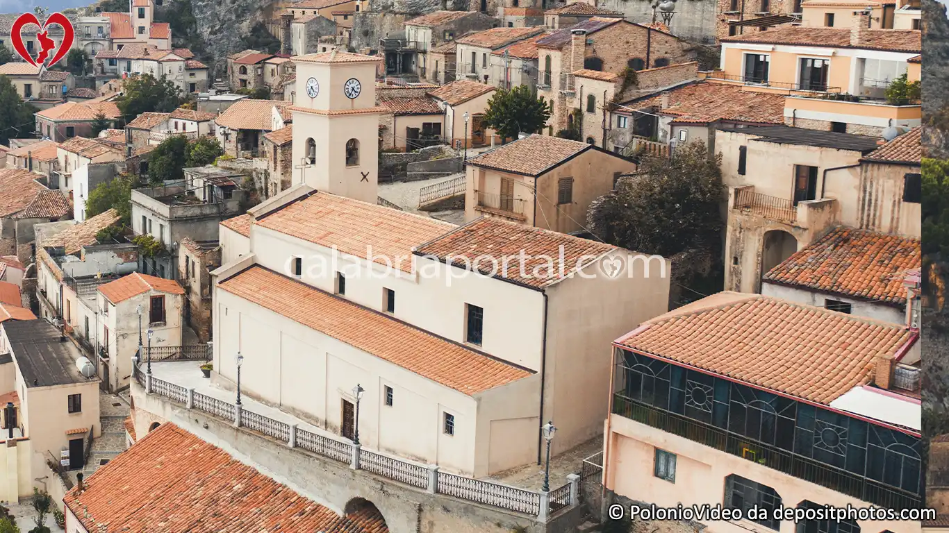 Santuario di San Leo a Bova Santuario di San Leo a Bova